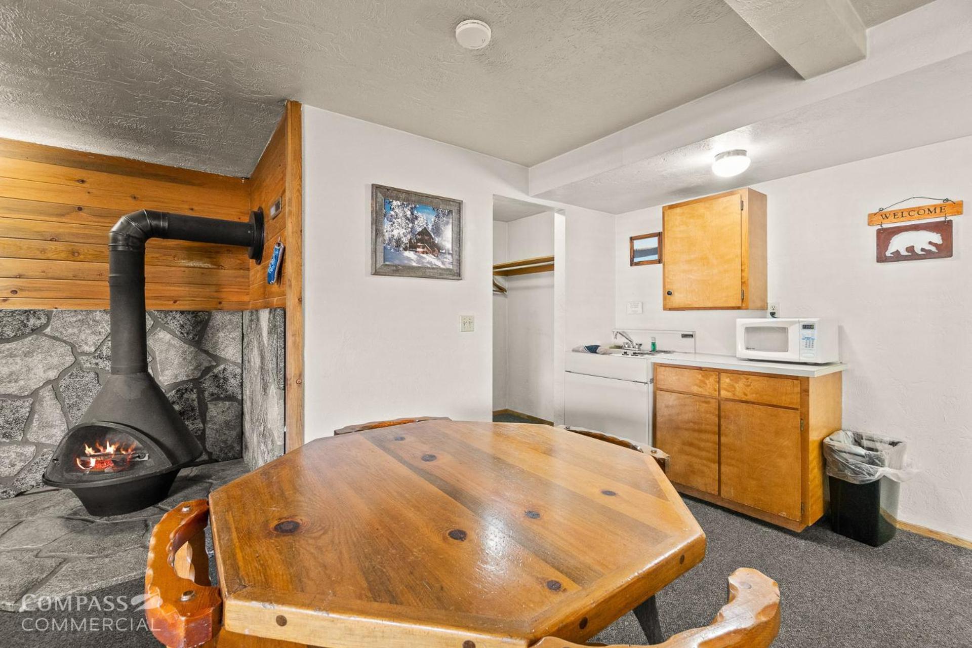 Odell Lake Willamette Pass Inn & Chalets מראה חיצוני תמונה
